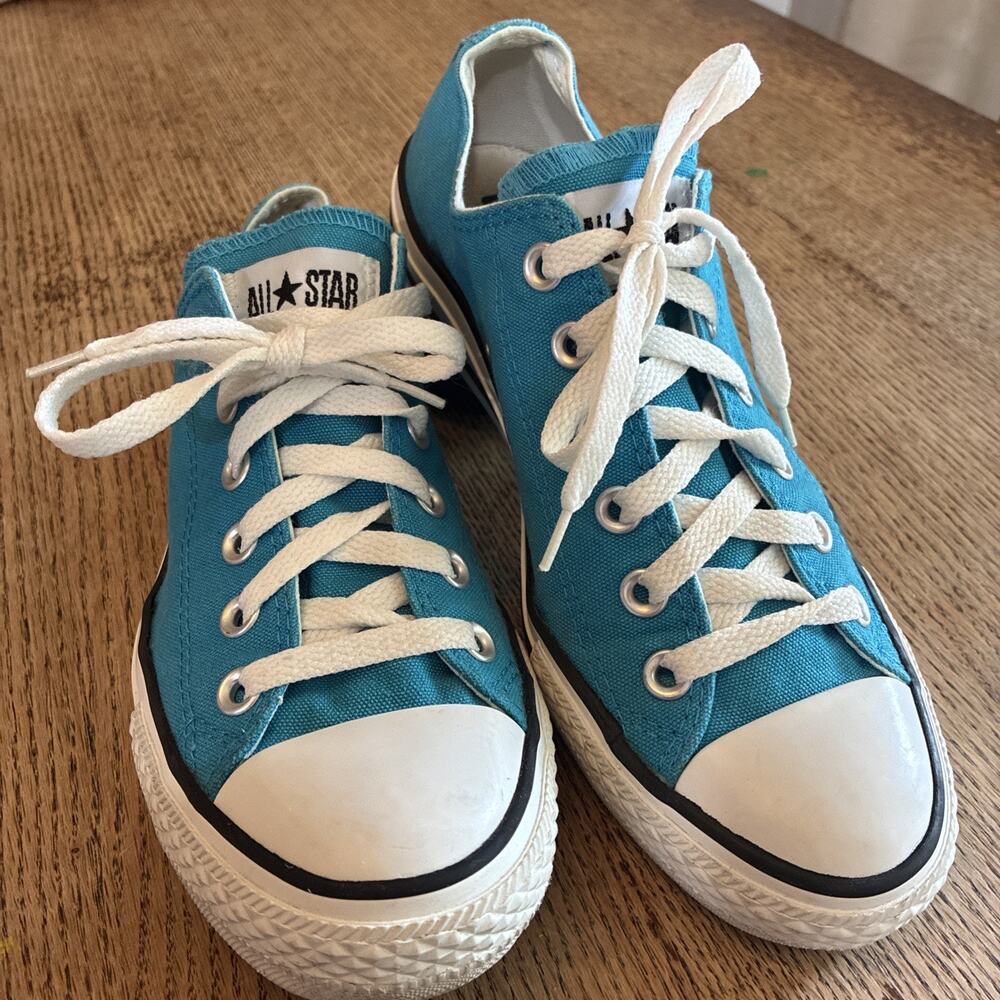 Converse All Star Low Top Sneakers Womens Size 8 Mens 6 Blue Lace Up Shoes